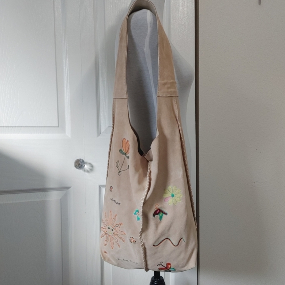 UO Suede Embroidered Shoulder bag with pouch - Picture 4 of 14